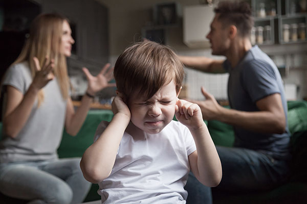  violences enfants avocat Vieux Condé